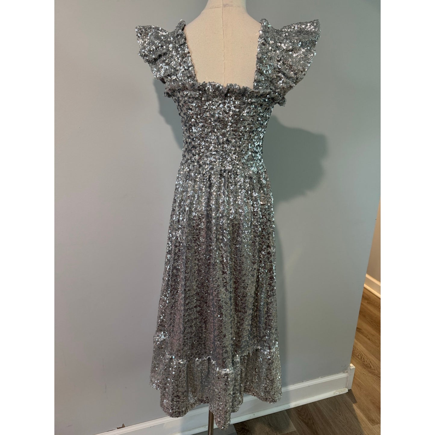 Hill House Home The Ellie Nap Dress Silver Sequin Collectors Edition Size Small